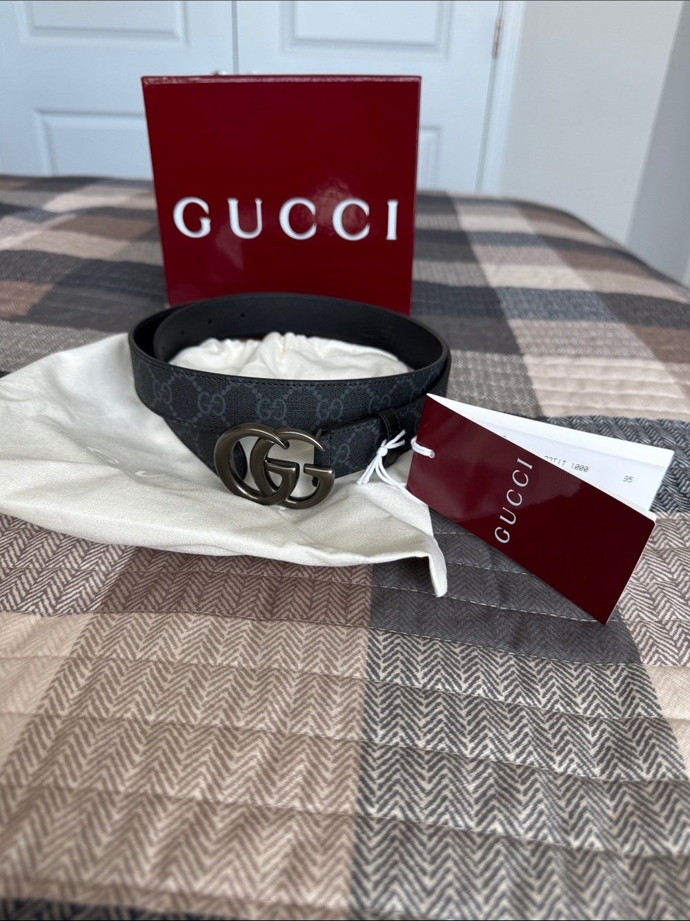 NWT Gucci Black GG Canvas Belt with Gunmetal Double G Buckle Sz 95